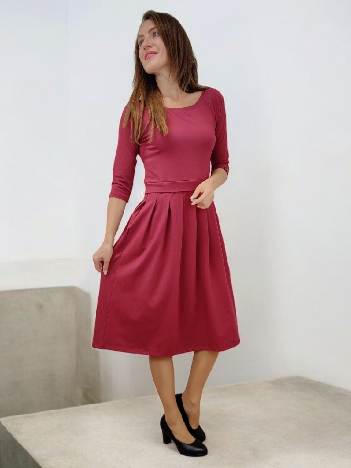 Elegantní zimní šaty vhodné do práce i na volný čas